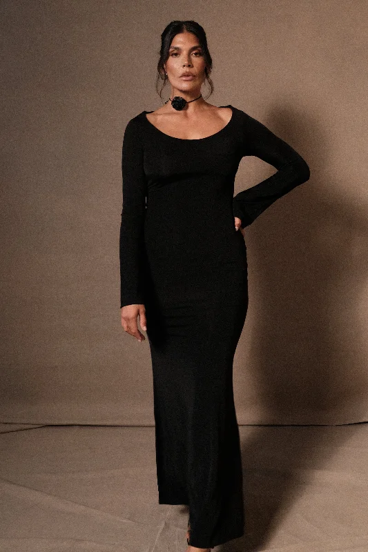 Maxi dresses with a V - neckline for a flattering and elongating shapeMillicent Slinky Long Sleeve Maxi Dress - Black Maxi dresses with a V - neckline for a flattering and elongating shapeMillicent Slinky Long Sleeve Maxi Dress - Black
