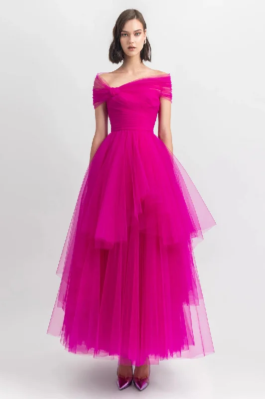 Maxi dresses with a V - neckline for a flattering and elongating shapeRomantic Elegance Off-the-Shoulder Maxi Dress Maxi dresses with a V - neckline for a flattering and elongating shapeRomantic Elegance Off-the-Shoulder Maxi Dress