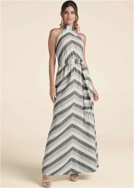 Maxi dresses with pocket details for added functionalityStriped Linen Dress - White & Black Maxi dresses with pocket details for added functionalityStriped Linen Dress - White & Black