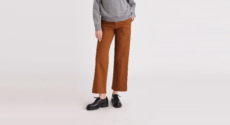 Cuffed Women Shorts for a Laid - Back and Trendy LookWeekend Chinos, High Straight Fit Cuffed Women Shorts for a Laid - Back and Trendy LookWeekend Chinos, High Straight Fit