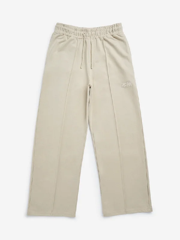 Twill Women Shorts with a Smooth Texture and DurabilityY&F Kids Beige Mid-Rise Track Pants Twill Women Shorts with a Smooth Texture and DurabilityY&F Kids Beige Mid-Rise Track Pants