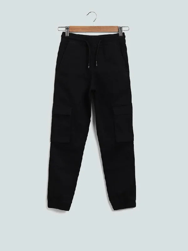 Embroidered Women Shorts with Intricate DesignsY&F Kids Black Solid Ribbed Joggers